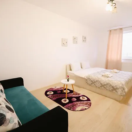 Apartment Spring - Mall Coresi *