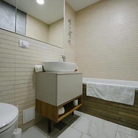 Spring - Mall Coresi Apartment Brasov